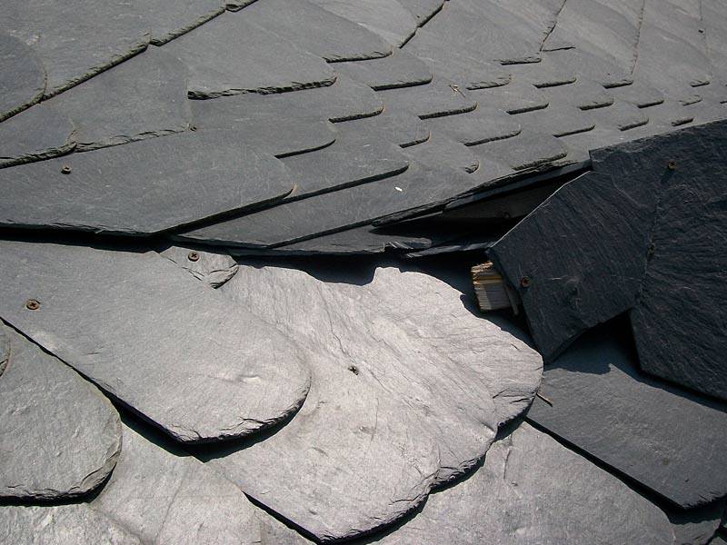 Ремонт сланцевой кровли