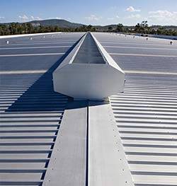 Цинк-титан и медь в элементах кровли